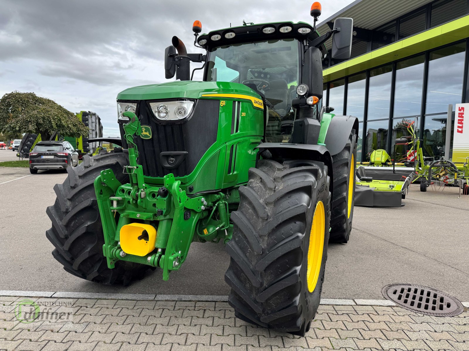 Traktor du type John Deere 6R 250 6R250, Gebrauchtmaschine en Hohentengen (Photo 3)