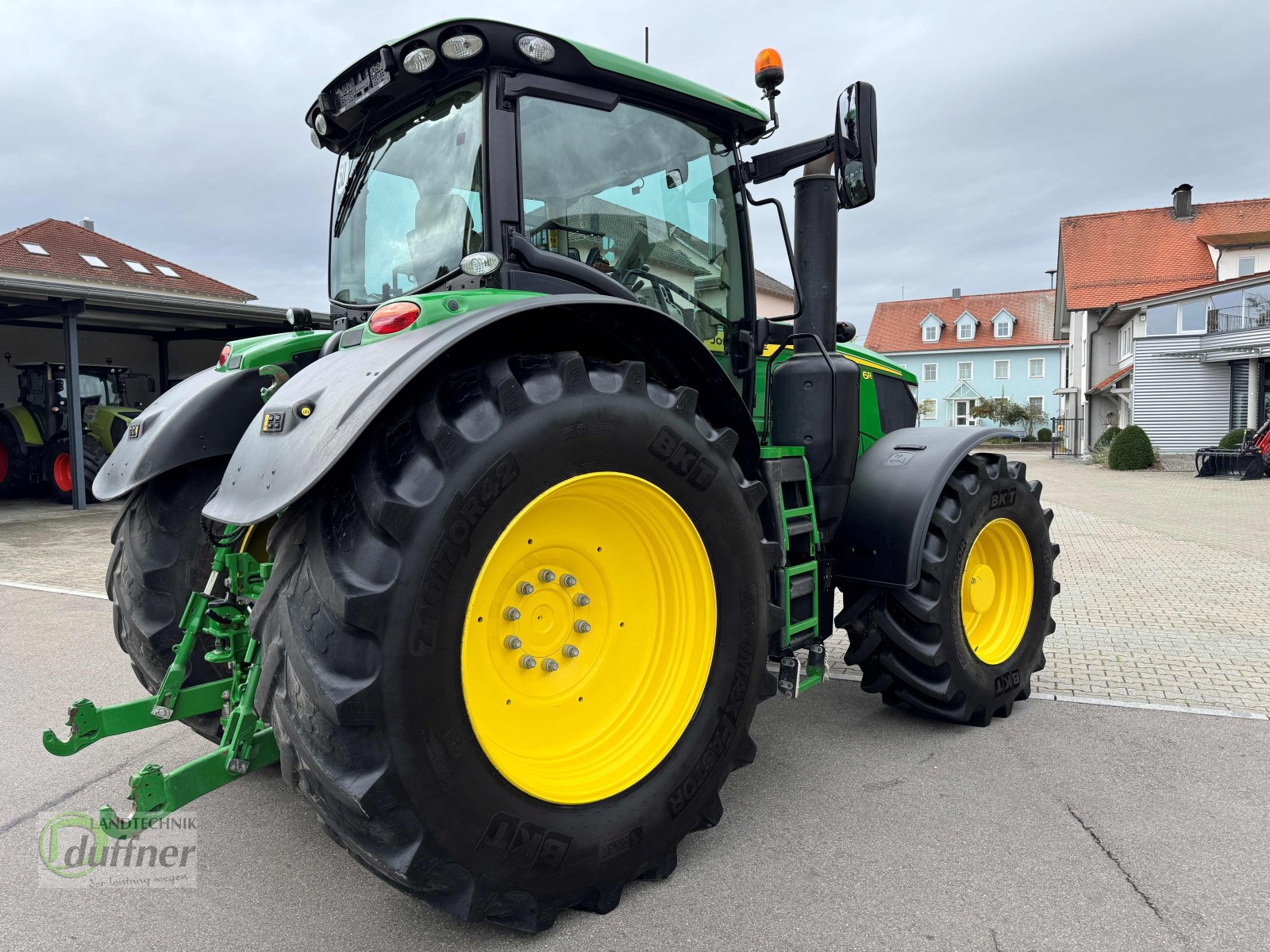 Traktor van het type John Deere 6R 250 6R250, Gebrauchtmaschine in Hohentengen (Foto 10)