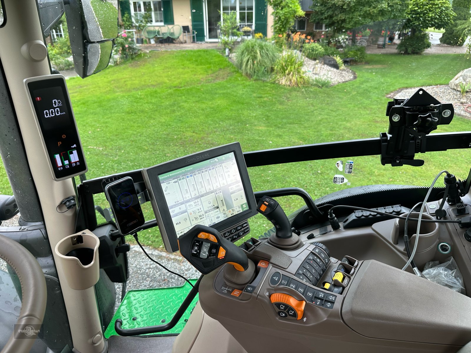 Traktor des Typs John Deere 6R 250 GPS wurde 10/2024 nachgerüstet, Gebrauchtmaschine in Rankweil (Bild 18)