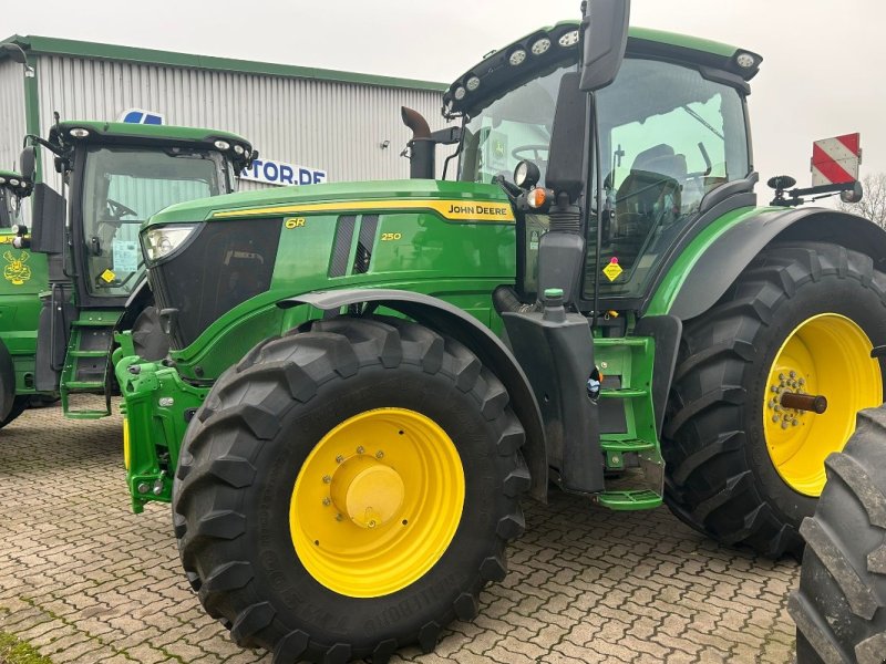 Traktor Türe ait John Deere 6R 250 *MIETRÜCKLÄUFER*, Gebrauchtmaschine içinde Sittensen (resim 1)