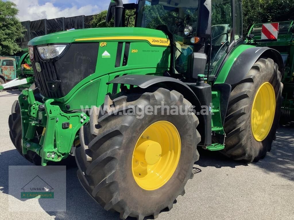 Traktor Türe ait John Deere 6R 250, Vorführmaschine içinde Schlitters (resim 11)