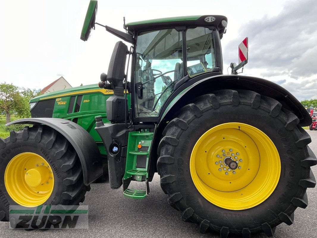 Traktor typu John Deere 6R 250, Gebrauchtmaschine w Giebelstadt-Euerhausen (Zdjęcie 3)