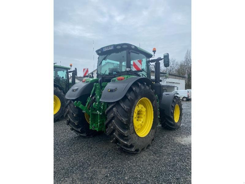 Traktor van het type John Deere 6R 250, Gebrauchtmaschine in LE PONT CHRETIEN (Foto 3)