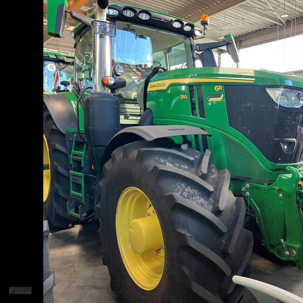 Traktor of the type John Deere 6R 250, Neumaschine in Jahnatal (Picture 1)