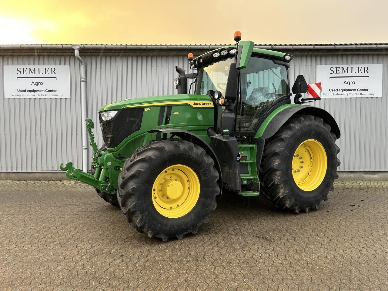 Traktor a típus John Deere 6R 250, Gebrauchtmaschine ekkor: Bramming (Kép 1)