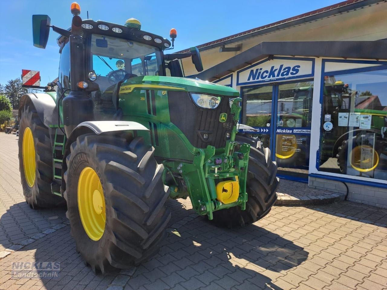 Traktor des Typs John Deere 6R 250, Gebrauchtmaschine in Schirradorf (Bild 1)