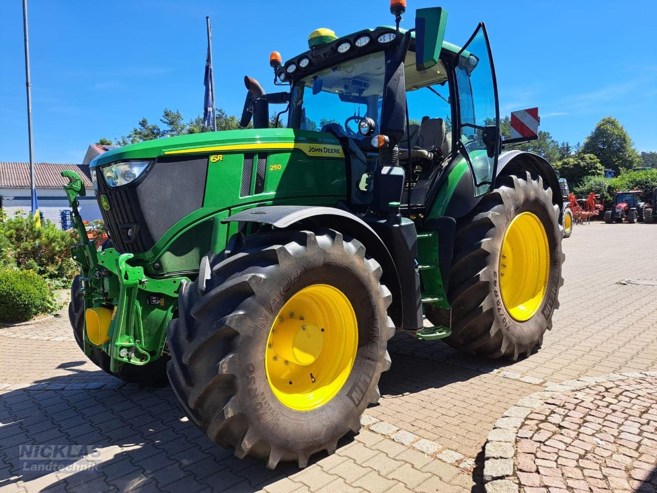 Traktor типа John Deere 6R 250, Gebrauchtmaschine в Schirradorf (Фотография 2)