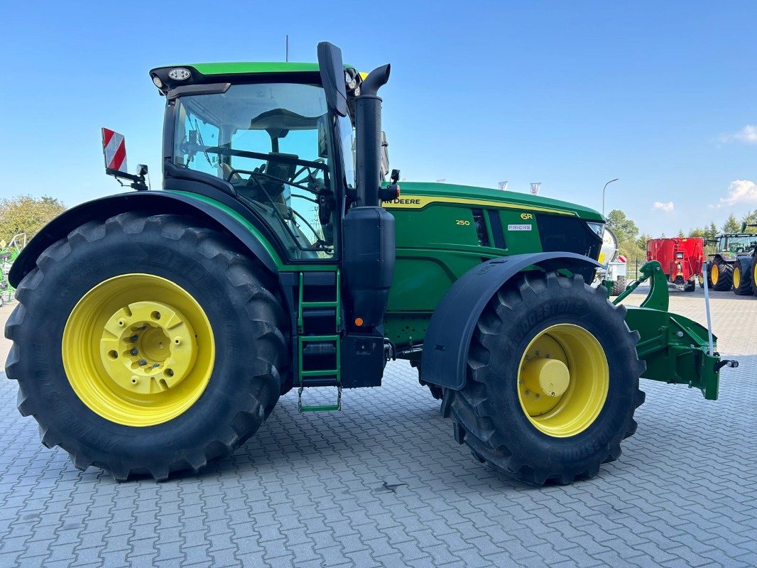 Traktor typu John Deere 6R 250, Gebrauchtmaschine w Mrągowo (Zdjęcie 3)