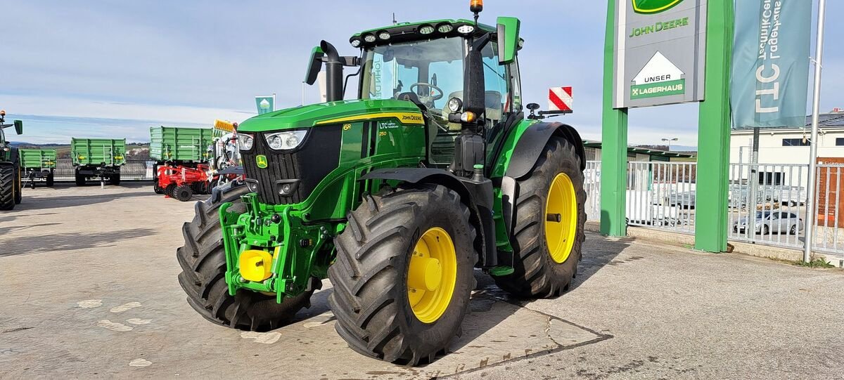 Traktor του τύπου John Deere 6R 250, Gebrauchtmaschine σε Zwettl (Φωτογραφία 1)