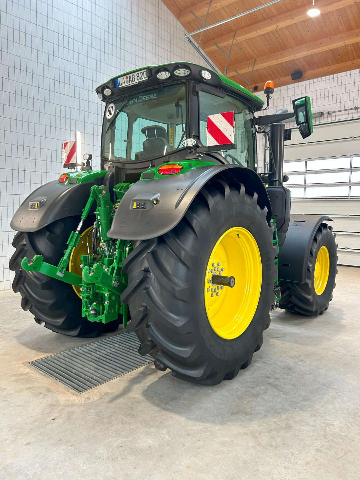 Traktor of the type John Deere 6R 250, Gebrauchtmaschine in Kröning (Picture 3)