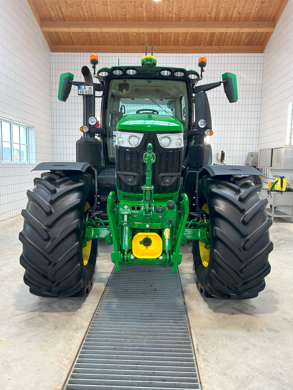 Traktor of the type John Deere 6R 250, Gebrauchtmaschine in Kröning (Picture 2)