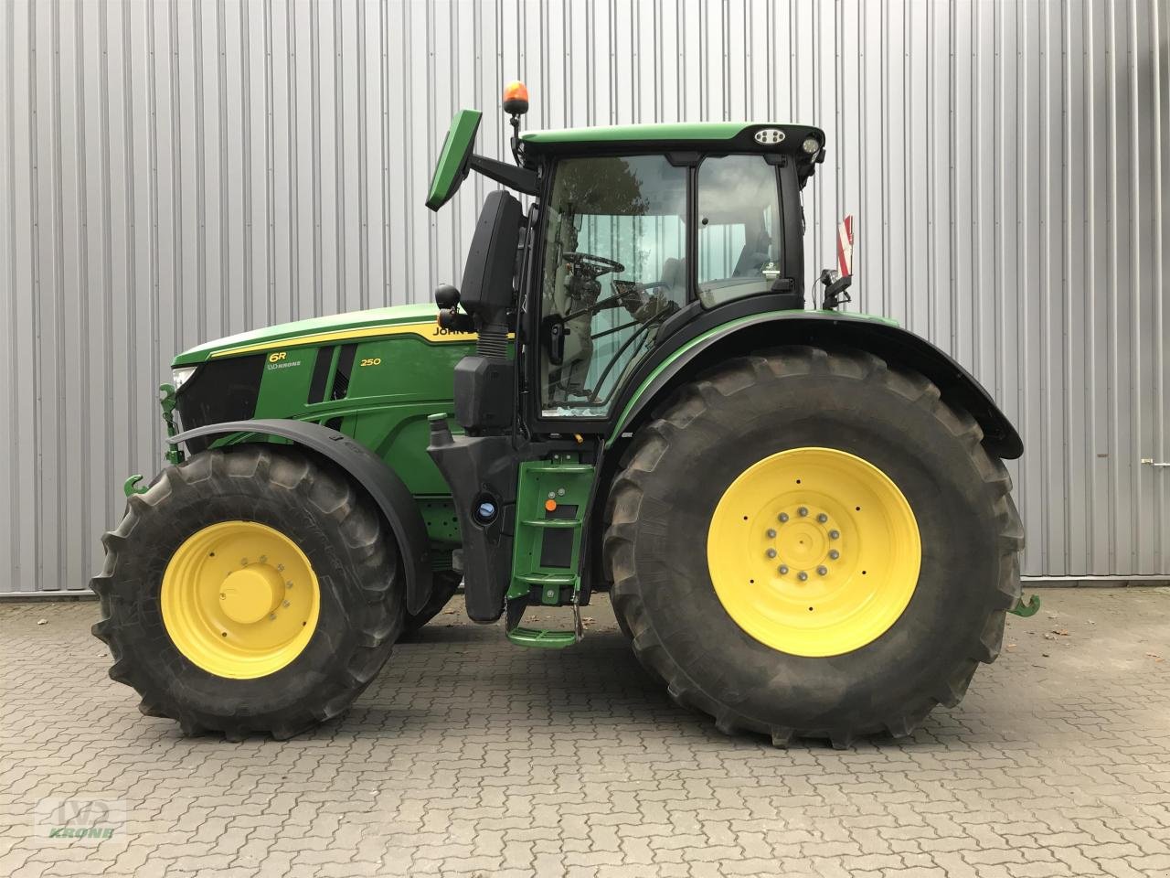 Traktor del tipo John Deere 6R 250, Gebrauchtmaschine en Alt-Mölln (Imagen 1)