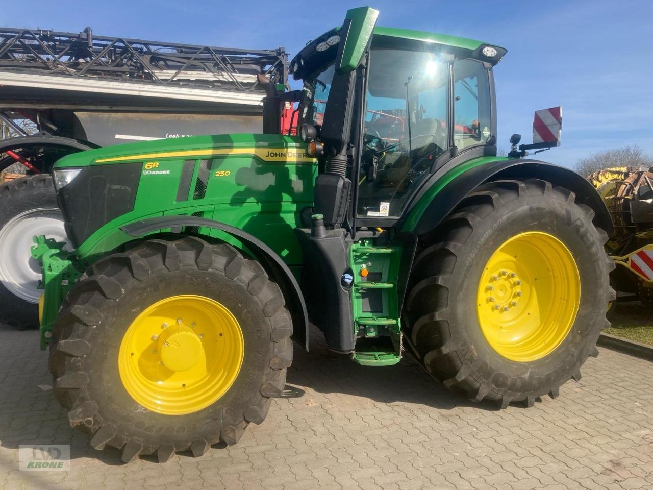 Traktor типа John Deere 6R 250, Gebrauchtmaschine в Alt-Mölln (Фотография 1)