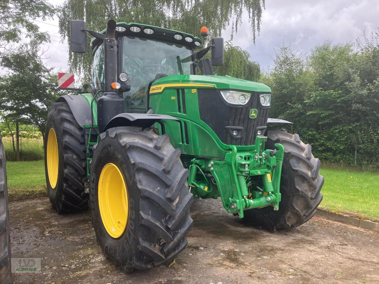 Traktor typu John Deere 6R 250, Gebrauchtmaschine w Alt-Mölln (Zdjęcie 2)