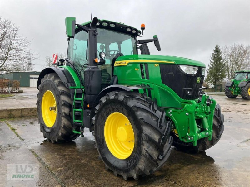 Traktor du type John Deere 6R 250, Gebrauchtmaschine en Alt-Mölln (Photo 1)