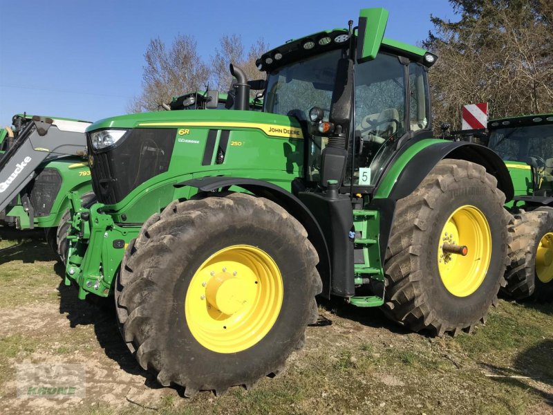 Traktor des Typs John Deere 6R 250, Gebrauchtmaschine in Alt-Mölln (Bild 1)