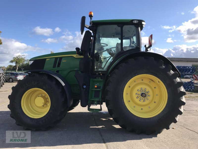 Traktor Türe ait John Deere 6R 250, Gebrauchtmaschine içinde Alt-Mölln (resim 1)