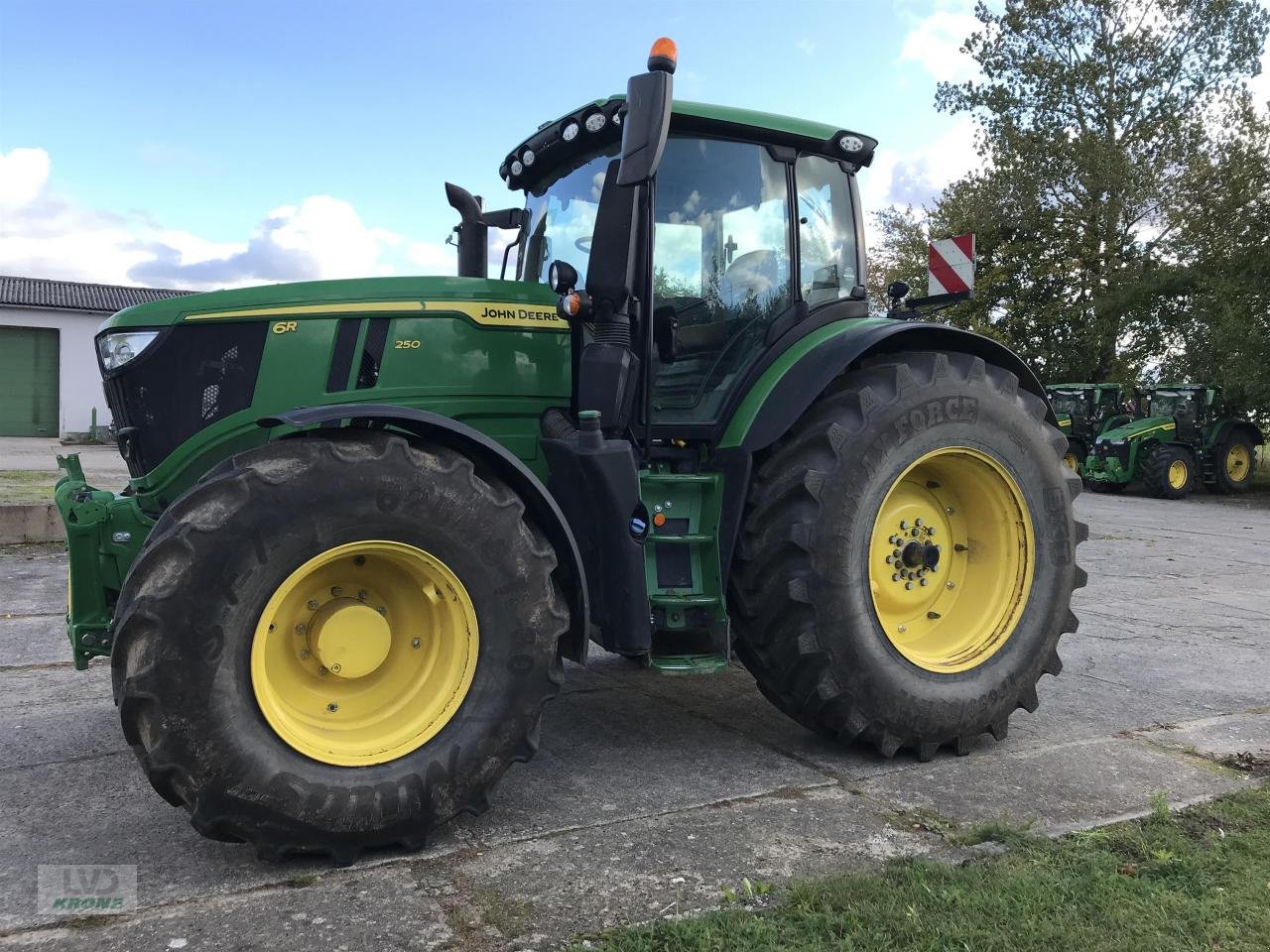 Traktor του τύπου John Deere 6R 250, Gebrauchtmaschine σε Alt-Mölln (Φωτογραφία 1)