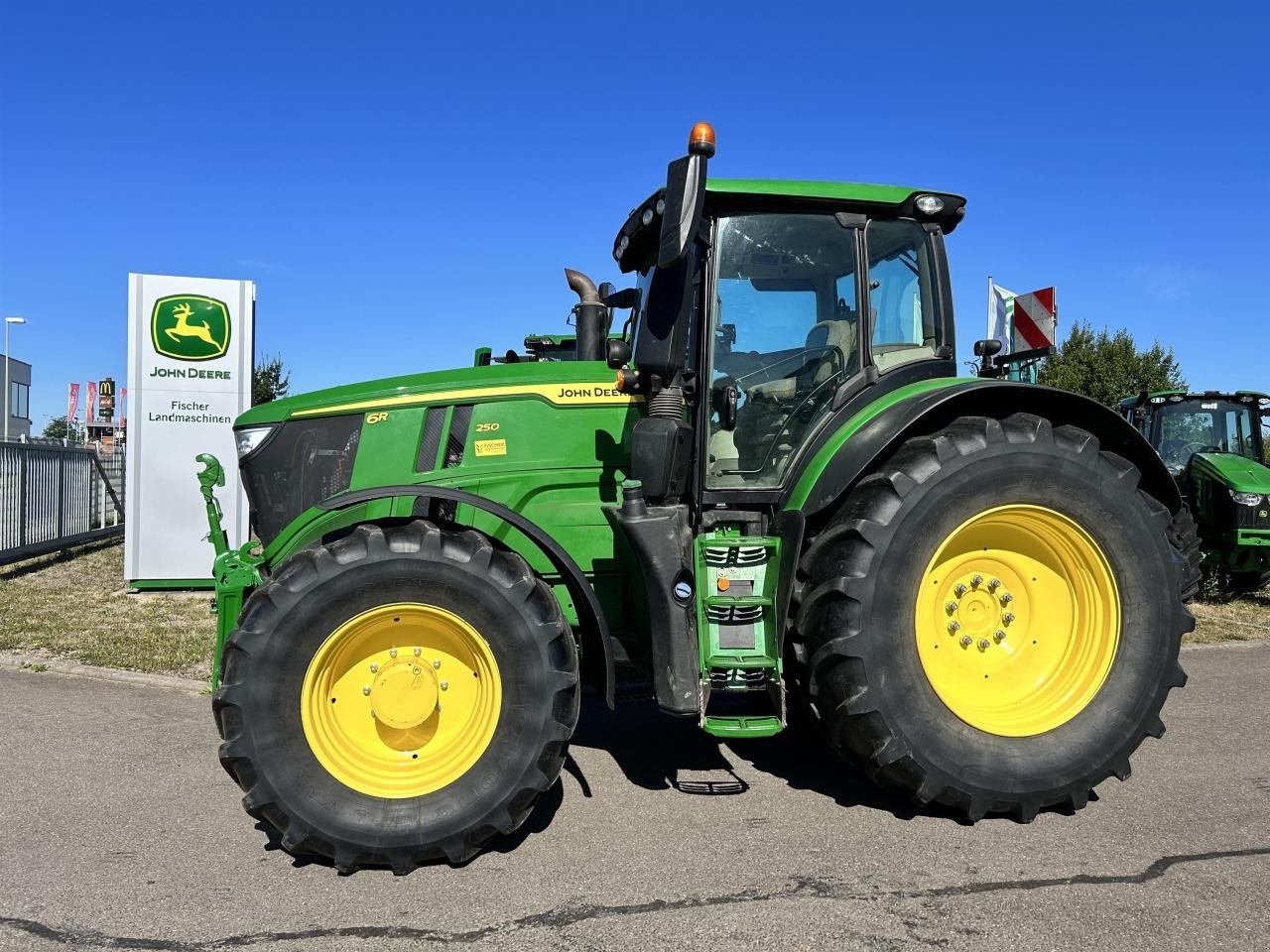 Traktor типа John Deere 6R 250, Gebrauchtmaschine в Zweibrücken (Фотография 1)