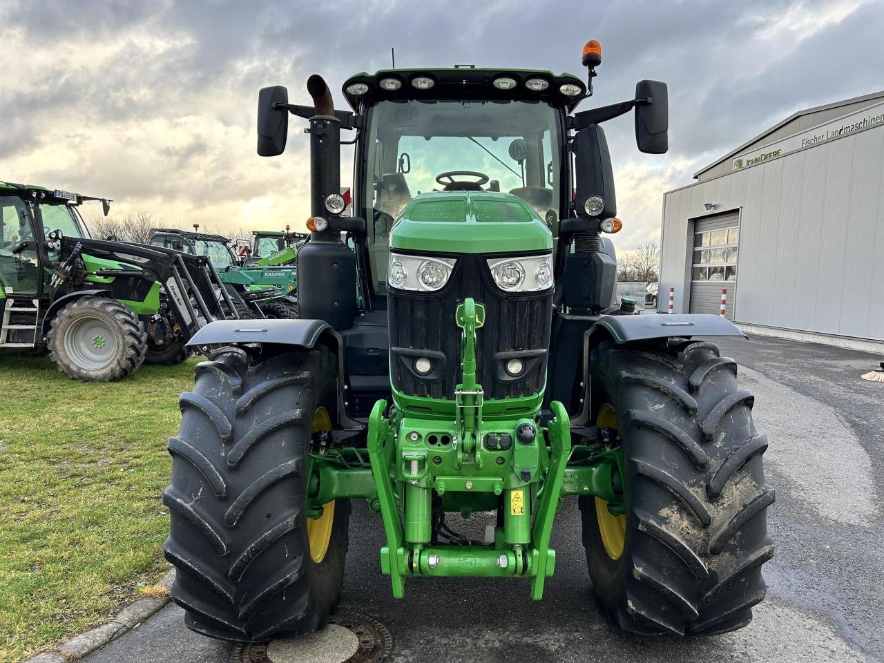 Traktor типа John Deere 6R 250, Gebrauchtmaschine в Zweibrücken (Фотография 3)