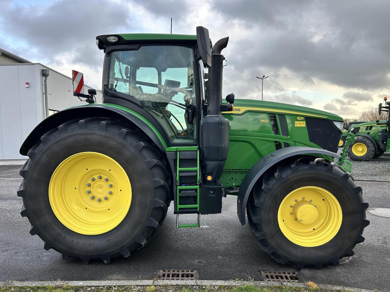 Traktor типа John Deere 6R 250, Gebrauchtmaschine в Zweibrücken (Фотография 4)