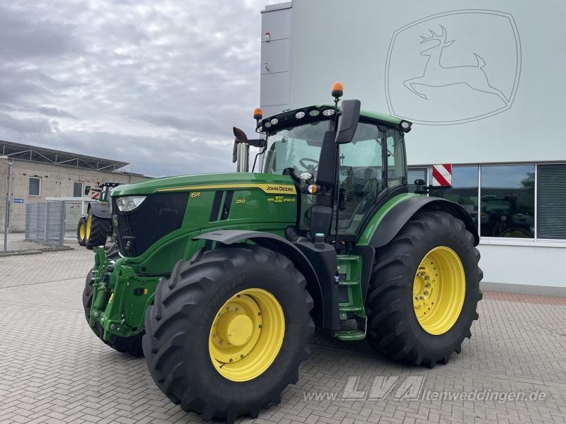 Traktor van het type John Deere 6R 250, Gebrauchtmaschine in Sülzetal OT Altenweddingen (Foto 2)