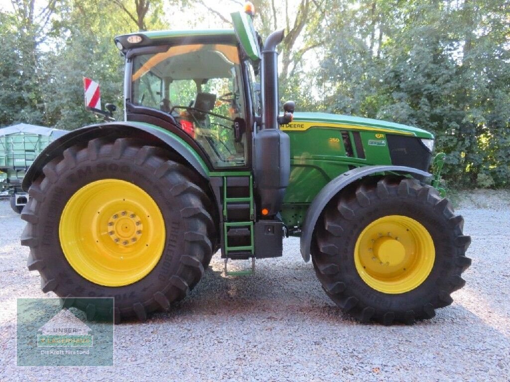 Traktor типа John Deere 6R 250, Neumaschine в Hofkirchen (Фотография 4)