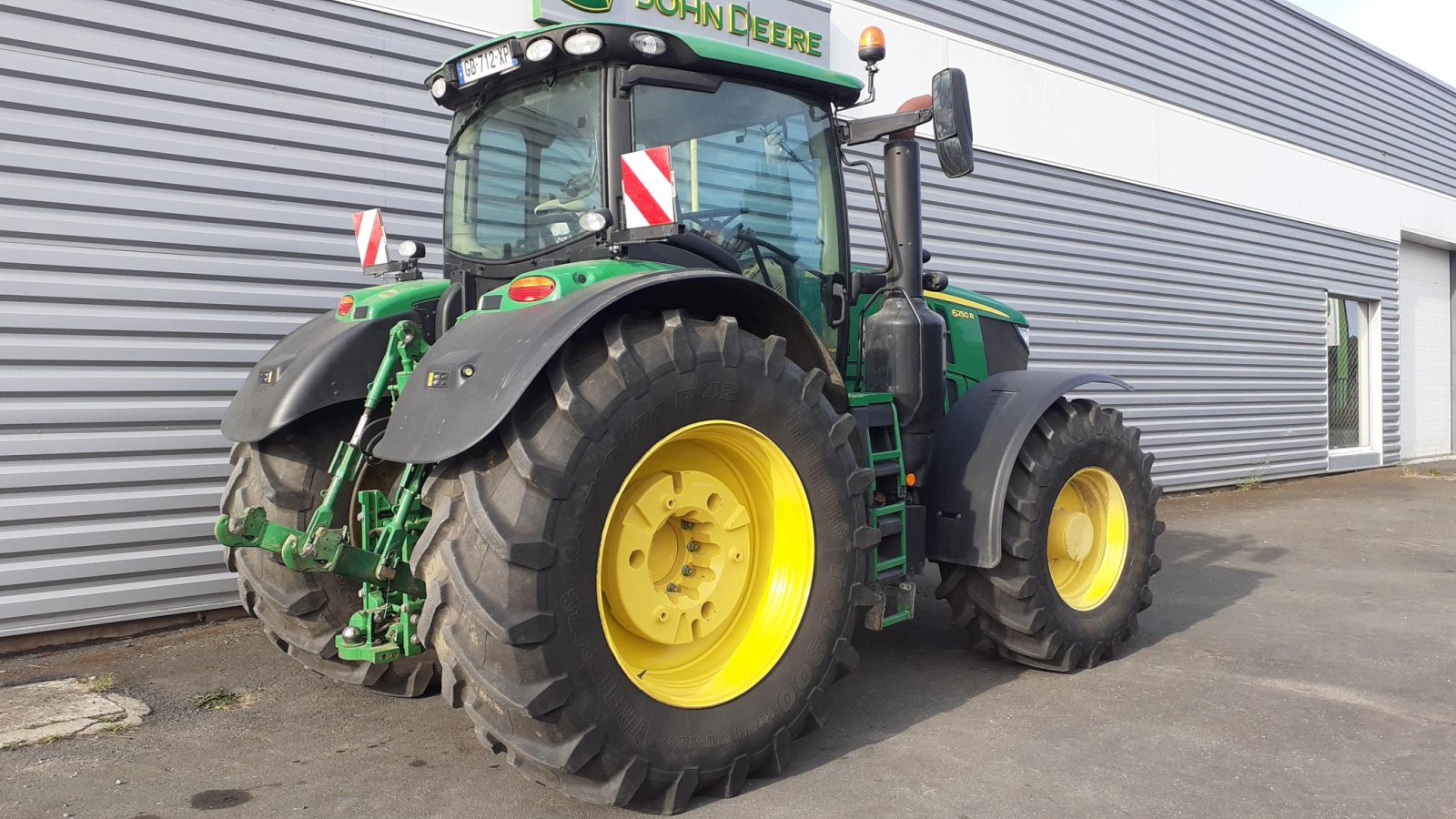 Traktor typu John Deere 6R, Gebrauchtmaschine w Les Touches (Zdjęcie 3)