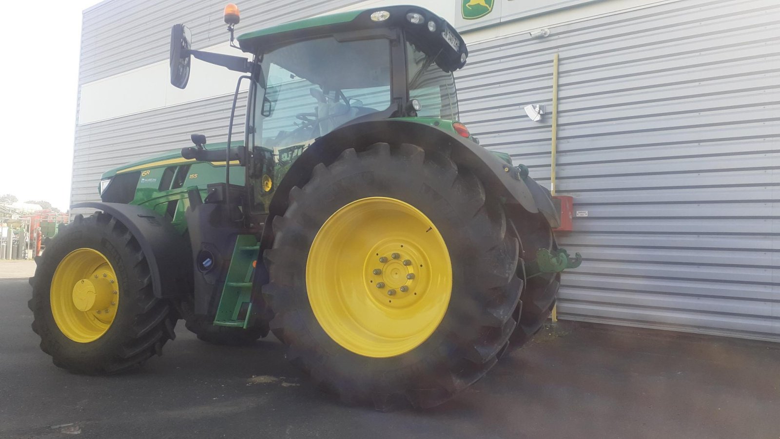 Traktor typu John Deere 6R, Gebrauchtmaschine w Les Touches (Zdjęcie 4)