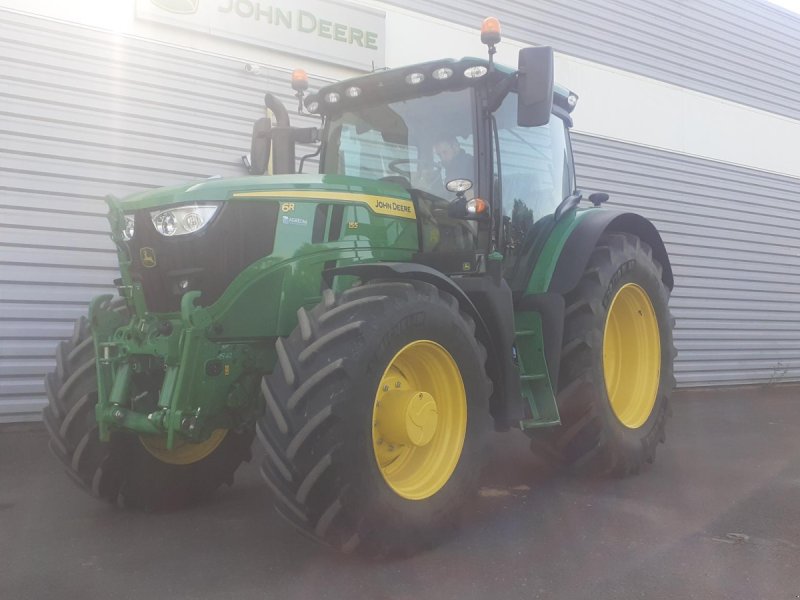 Traktor van het type John Deere 6R, Gebrauchtmaschine in Les Touches (Foto 1)