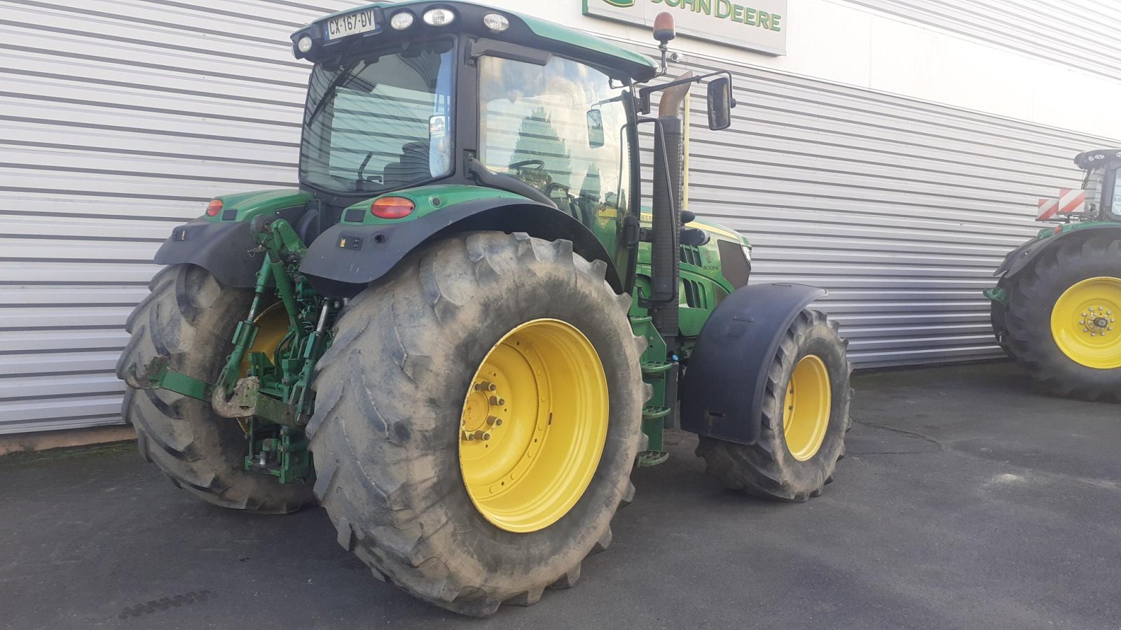 Traktor typu John Deere 6R, Gebrauchtmaschine w Les Touches (Zdjęcie 3)