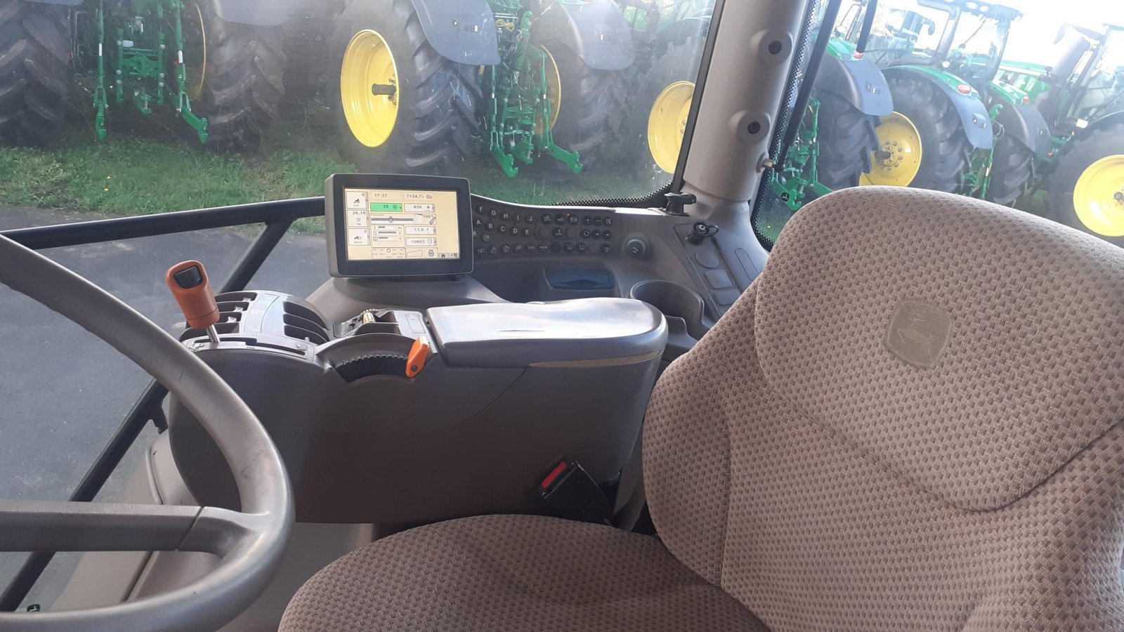 Traktor tip John Deere 6R, Gebrauchtmaschine in Les Touches (Poză 6)