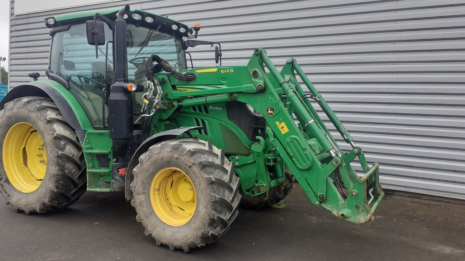 Traktor typu John Deere 6R, Gebrauchtmaschine w Les Touches (Zdjęcie 2)