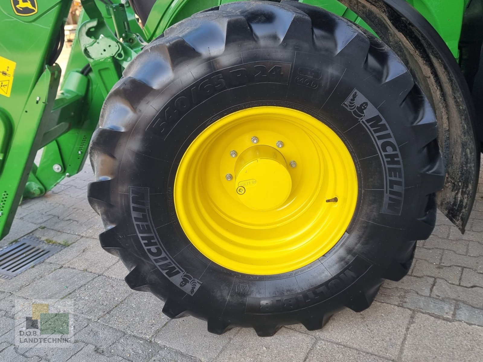 Traktor des Typs John Deere 6R110 6R 110 Garantieverlängerung, Gebrauchtmaschine in Regensburg (Bild 26)