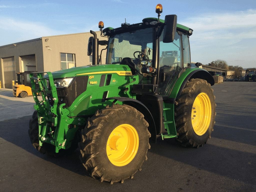 Traktor des Typs John Deere 6R110, Gebrauchtmaschine in Vogelsheim (Bild 2)