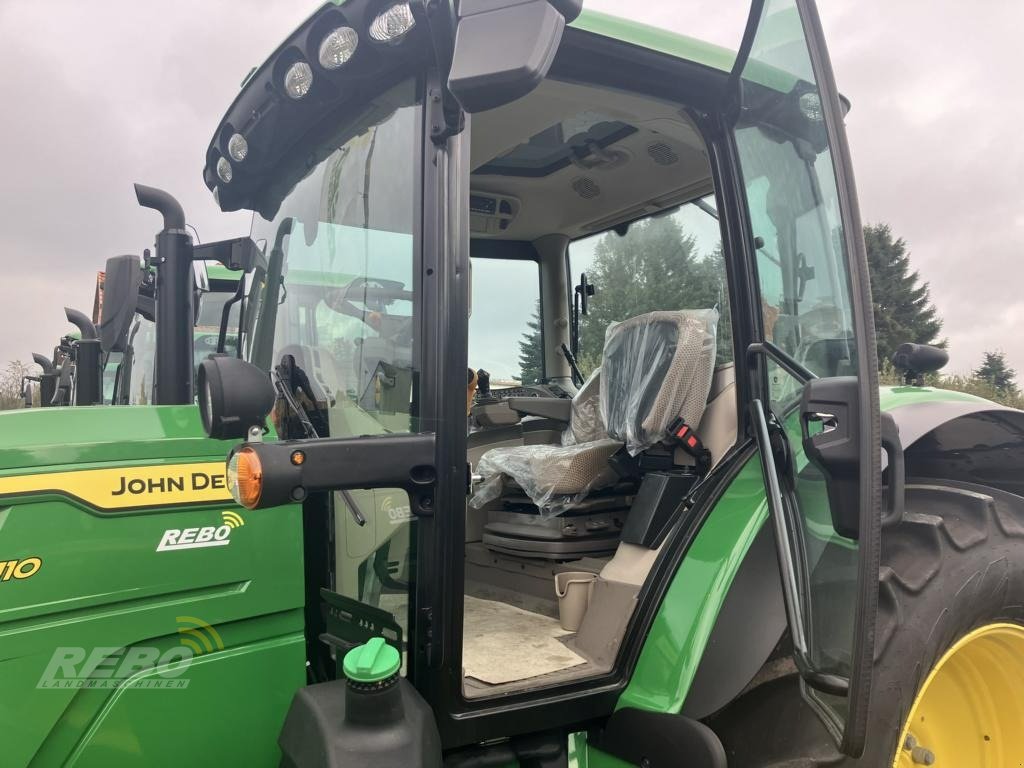 Traktor typu John Deere 6R110, Neumaschine v Albersdorf (Obrázek 12)