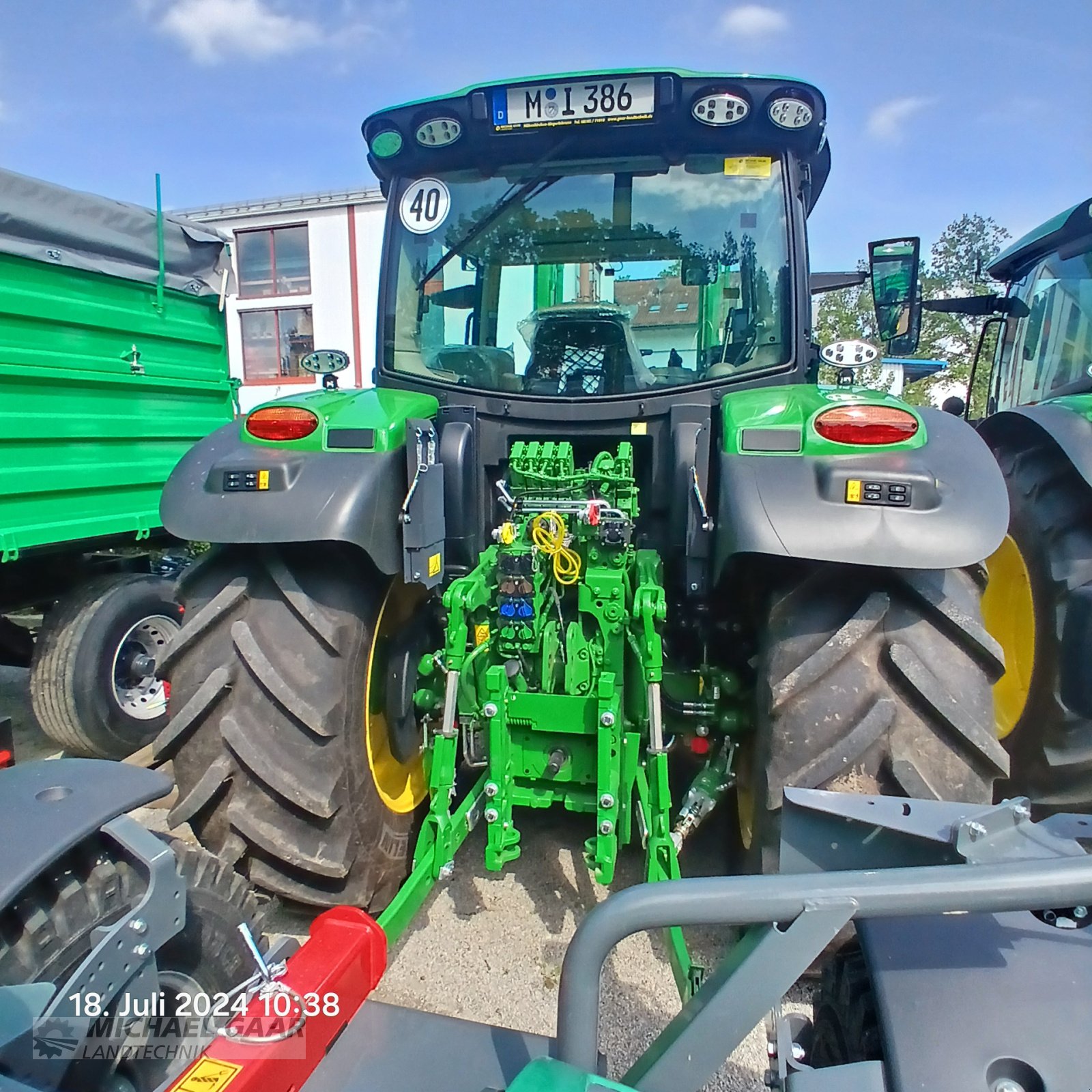 Traktor Türe ait John Deere 6R130, Gebrauchtmaschine içinde Höhenkirchen-Siegertsbrunn (resim 8)