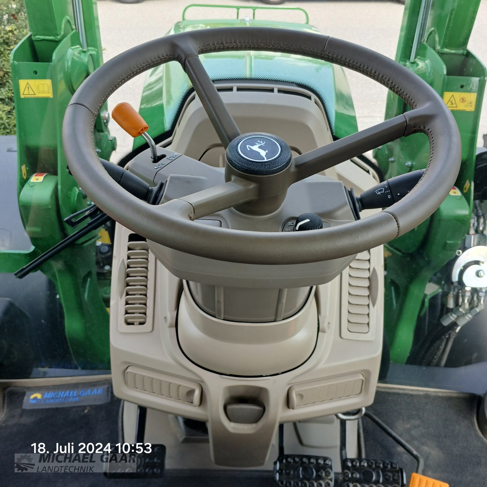 Traktor des Typs John Deere 6R130, Gebrauchtmaschine in Höhenkirchen-Siegertsbrunn (Bild 10)