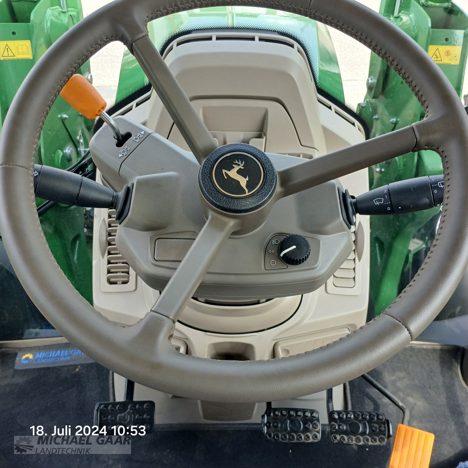 Traktor des Typs John Deere 6R130, Gebrauchtmaschine in Höhenkirchen-Siegertsbrunn (Bild 11)