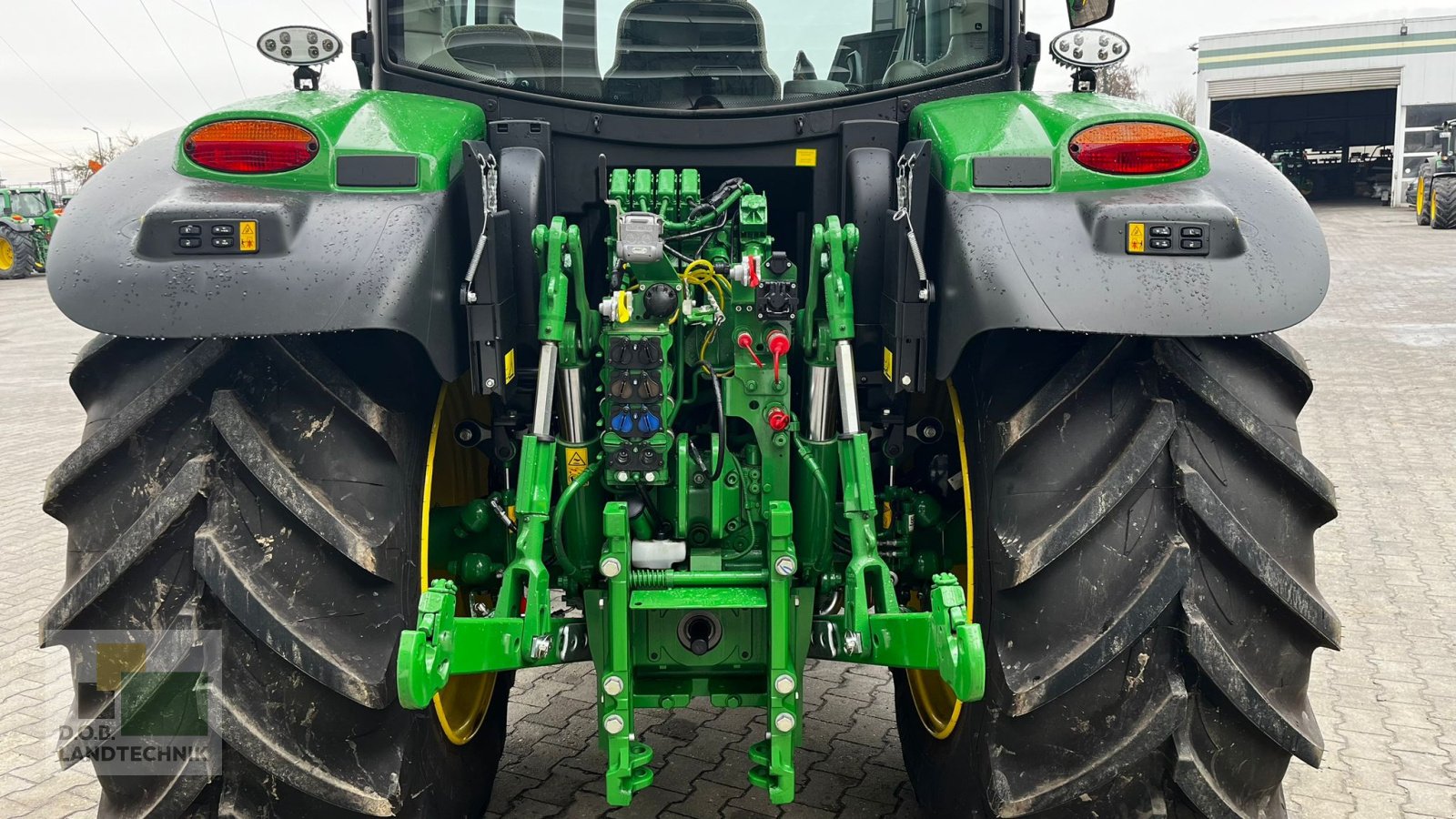 Traktor des Typs John Deere 6R150 6R 150, Gebrauchtmaschine in Regensburg (Bild 17)