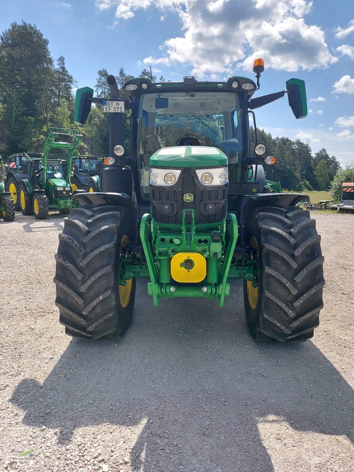 Traktor от тип John Deere 6R150, Gebrauchtmaschine в Pegnitz-Bronn (Снимка 3)