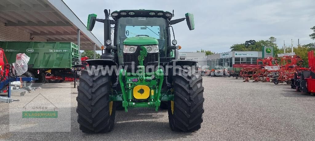 Traktor van het type John Deere 6R155 AUTOPOWER, Neumaschine in Aschbach (Foto 12)