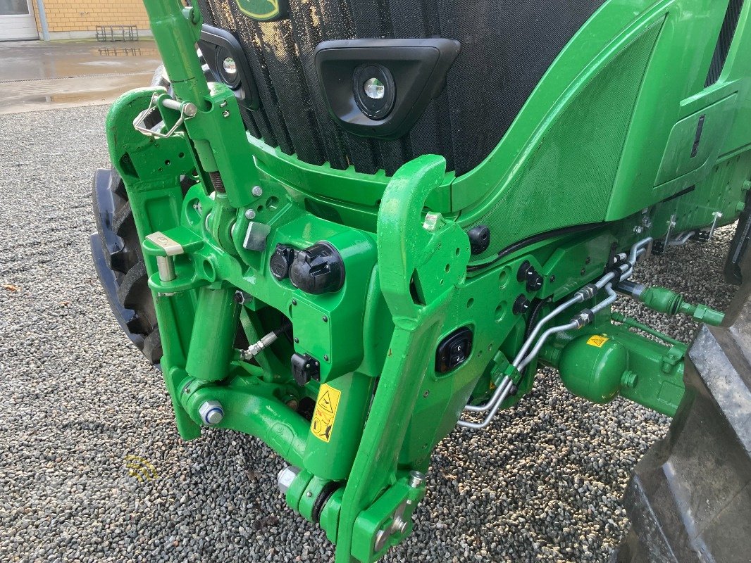 Traktor от тип John Deere 6R155, Gebrauchtmaschine в Bordelum (Снимка 9)