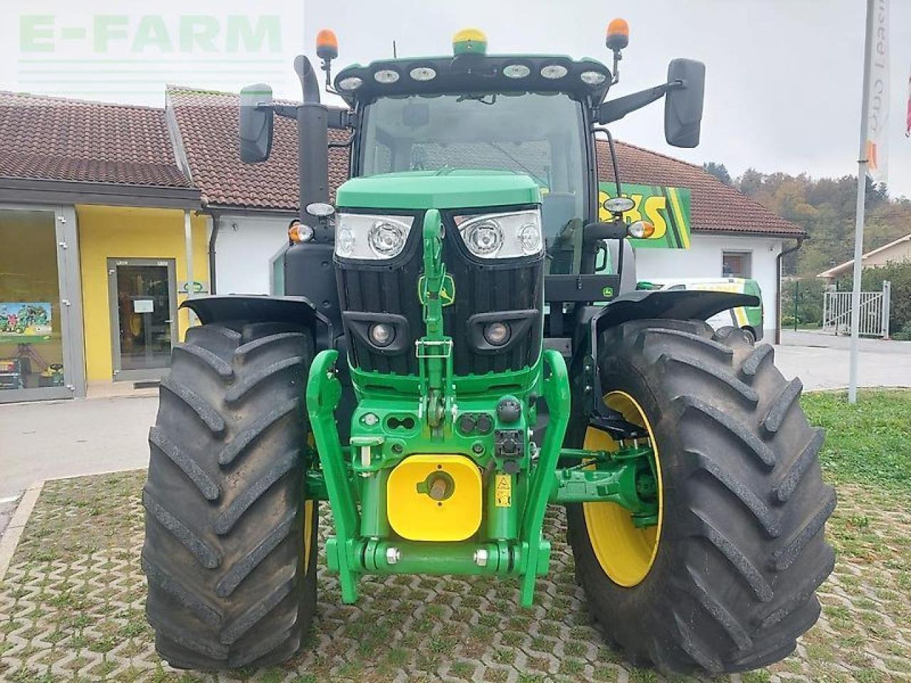 Traktor van het type John Deere 6r185, Gebrauchtmaschine in GROBELNO (Foto 2)