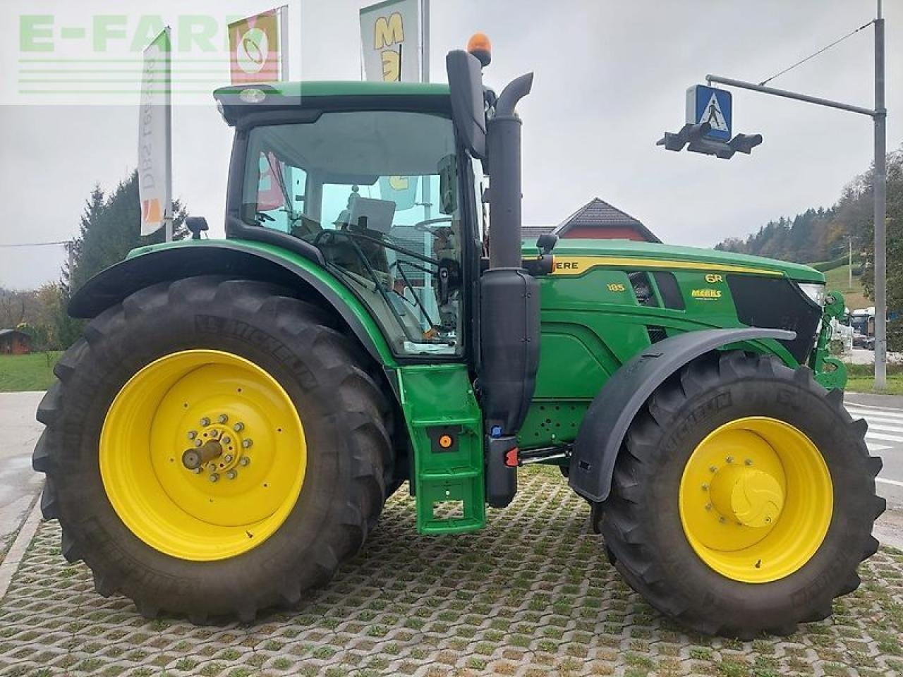 Traktor от тип John Deere 6r185, Gebrauchtmaschine в GROBELNO (Снимка 4)