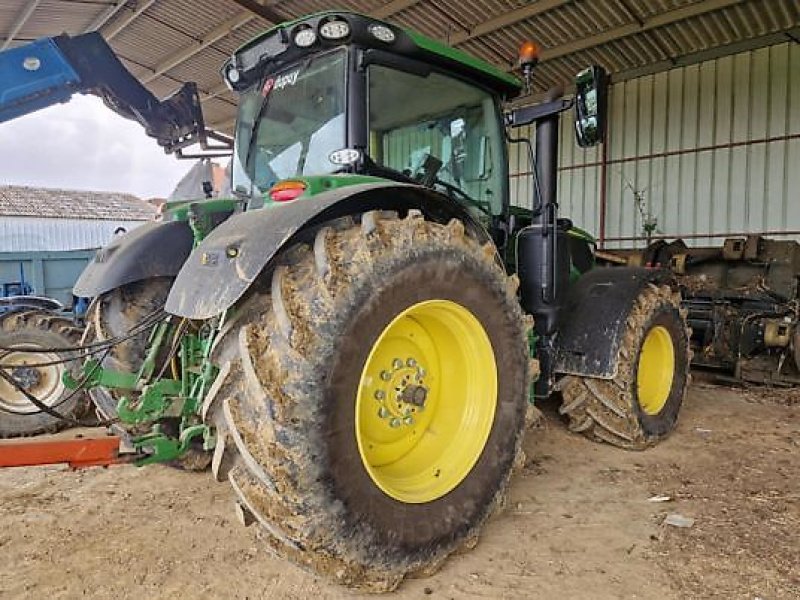 Traktor typu John Deere 6R185, Gebrauchtmaschine v PEYROLE (Obrázok 3)