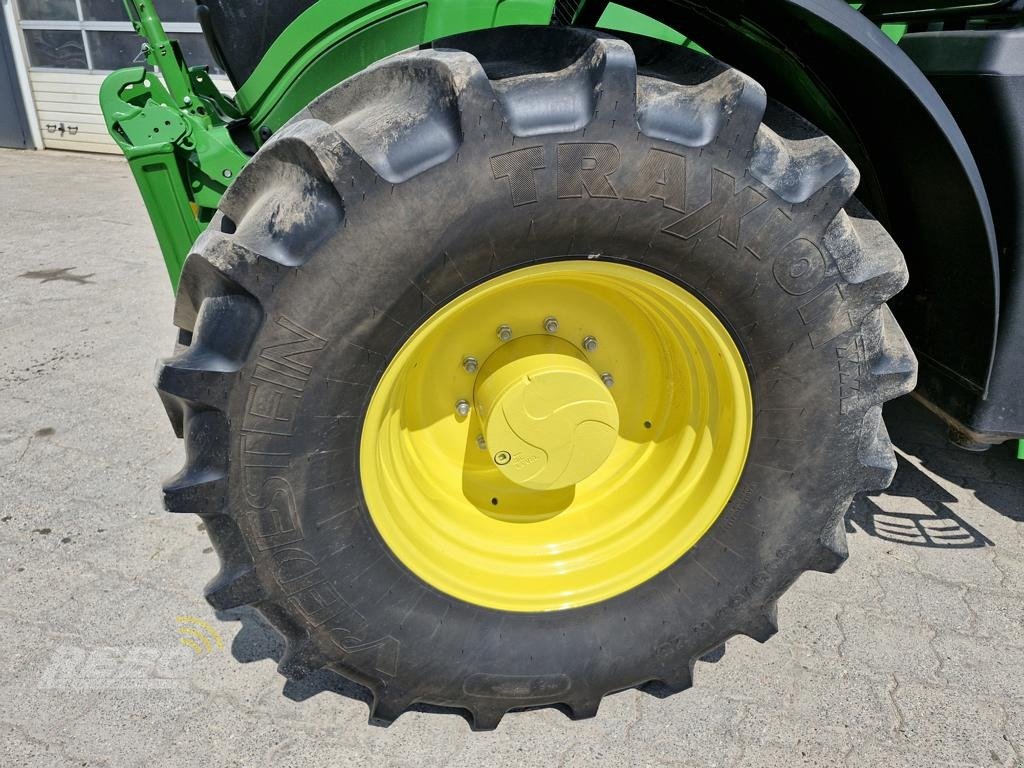 Traktor типа John Deere 6R185, Neumaschine в Schwaförden (Фотография 19)