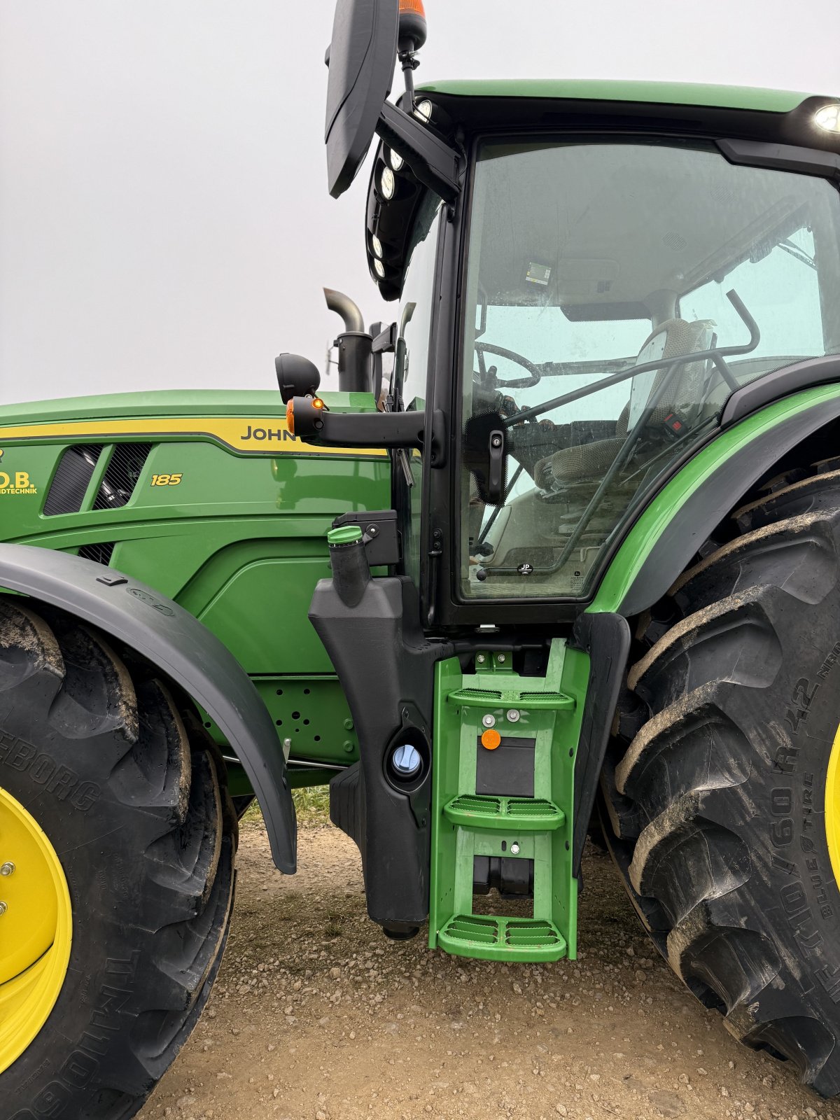 Traktor des Typs John Deere 6R185, Gebrauchtmaschine in Kastl (Bild 16)