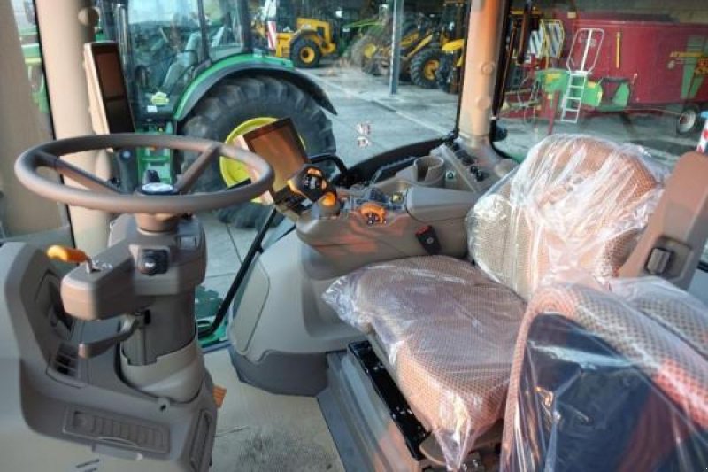 Traktor za tip John Deere 6R195 ComandPro, Gebrauchtmaschine u Sorée (Slika 7)