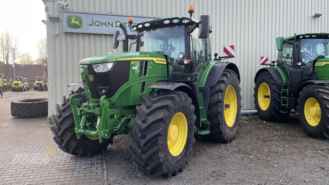 Traktor of the type John Deere 6R215, Neumaschine in Damme (Picture 1)